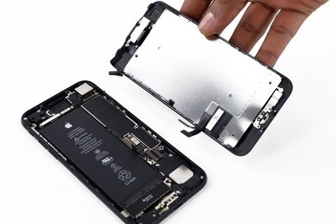 Thay Màn Hình iPhone 7 bóc máy chính hãng