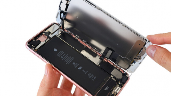 Thay Màn Hình iPhone 7Plus chính hãng bóc máy