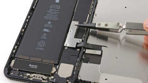 Thay Pin iPhone 7plus chính hãng